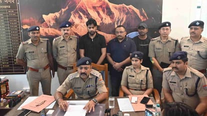 police_5d210e47487c88ceb328429a57c12182